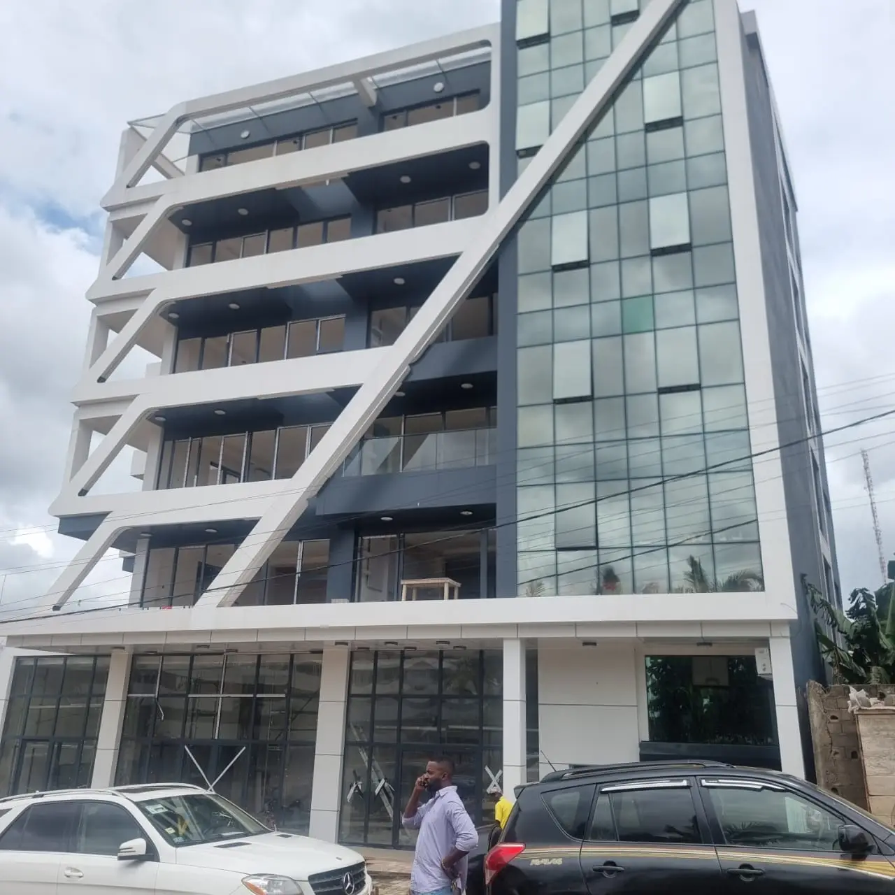 whatsapp image 2025 10 28 at 21.25.07 (1)